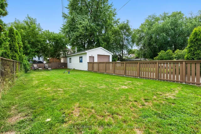 Additional image 44 of 172 Adair Ave