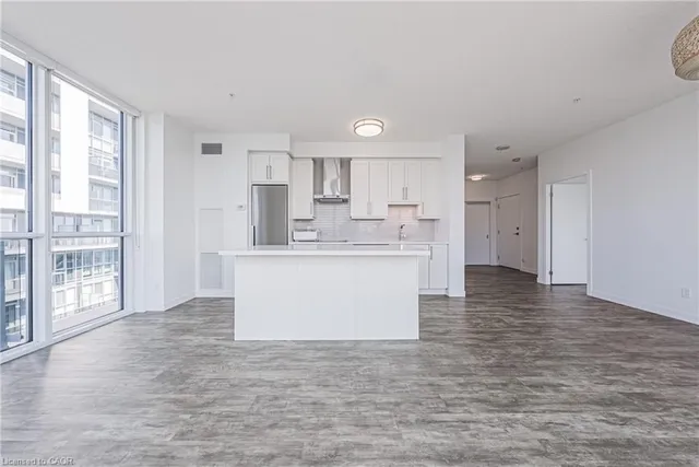 Additional image 13 of 2081 Fairview St Unit 2001