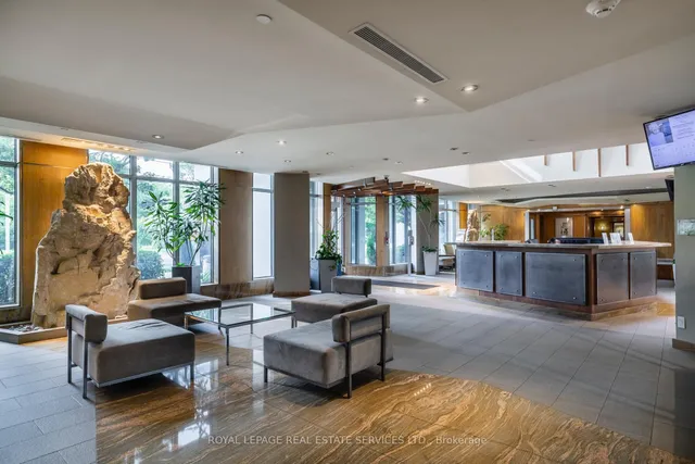 Additional image 17 of 2121 Lake Shore Blvd Unit 809