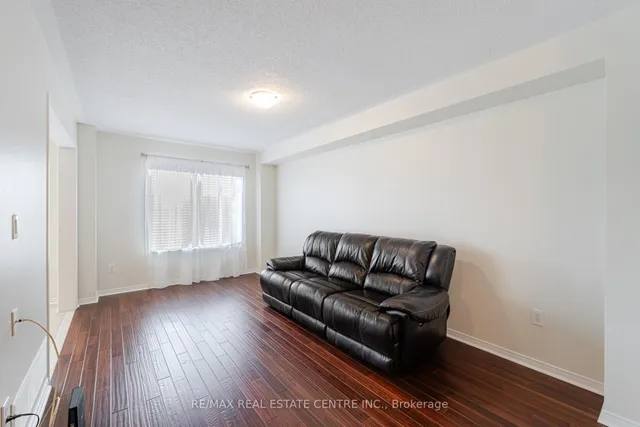 Additional image 6 of 4834 Capri Cres