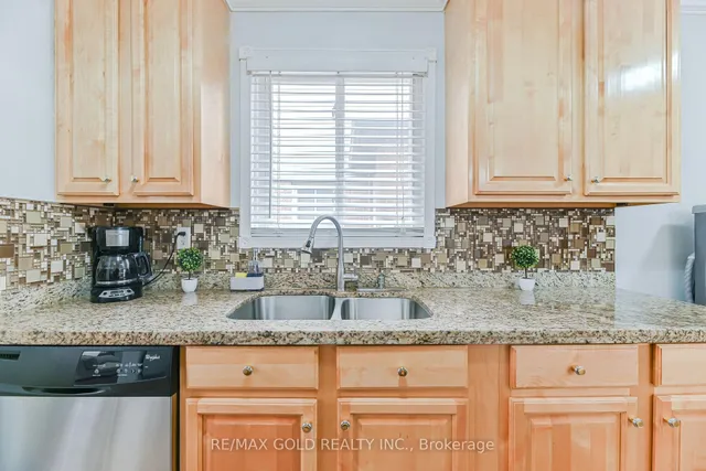 Additional image 9 of 31 Cassander Cres