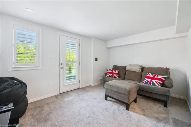 Additional image 30 of 29 Riverwalk Dr