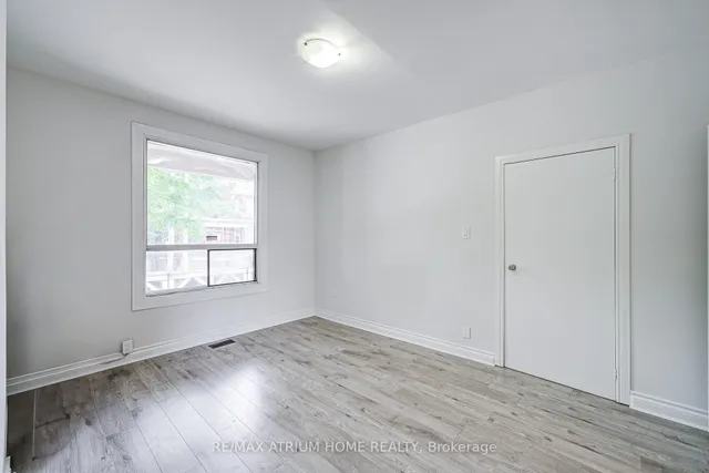 Additional image 6 of 1000 Dundas St