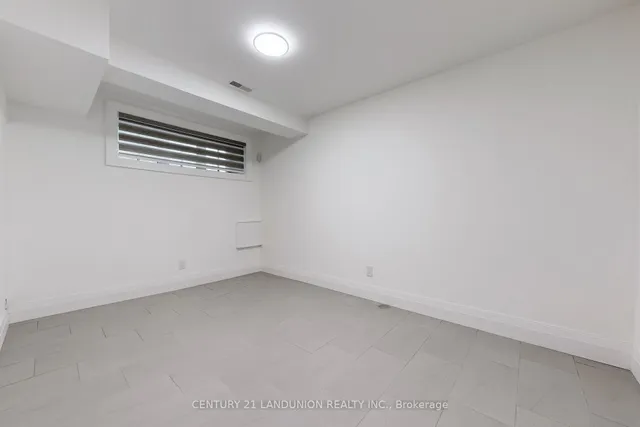 Additional image 41 of 46 Elmsthorpe Ave