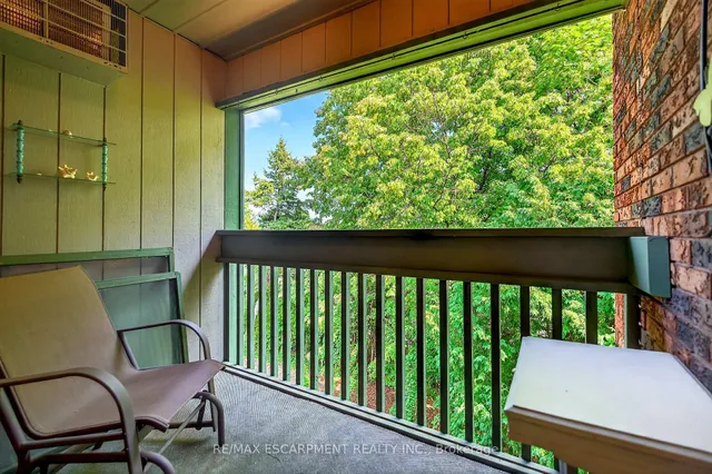 Additional image 28 of 1552 Kerns Rd Unit 4