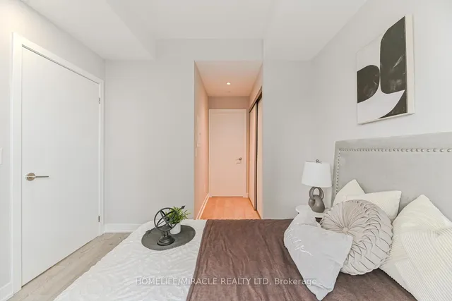 Additional image 19 of 1926 Lakeshore Blvd Unit 3811