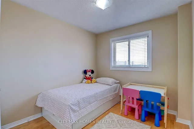 Additional image 17 of 4 Cranberry Cres