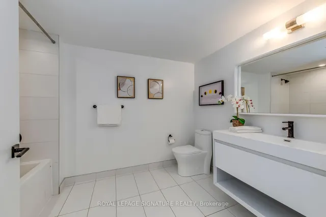 Additional image 28 of 2 Augusta Ave Unit 1003