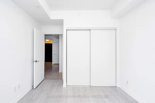 Additional image 22 of 405 Dundas St Unit 418