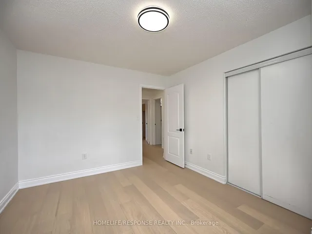 Additional image 29 of 1119 KELLY Gate