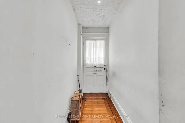 Additional image 9 of 170 Grosvenor Ave