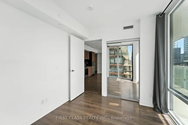 Additional image 23 of 501 Yonge St Unit 1802