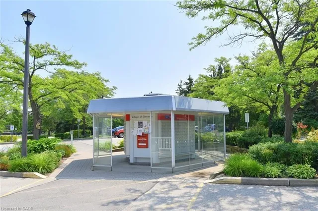 Additional image 48 of 137 Silverbirch Blvd