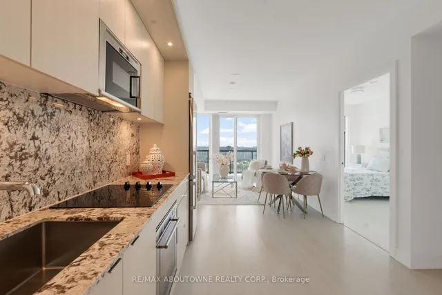 Additional image 7 of 30 Inn On The Park Dr Unit 2608