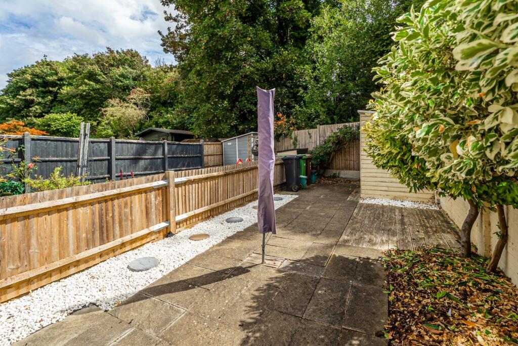 Additional image 14 of Sycamore Drive, Park Street, St. Albans, Hertfordshire, AL2