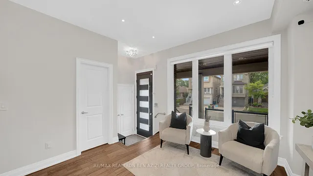 Additional image 6 of 1070 BRIAR HILL Ave