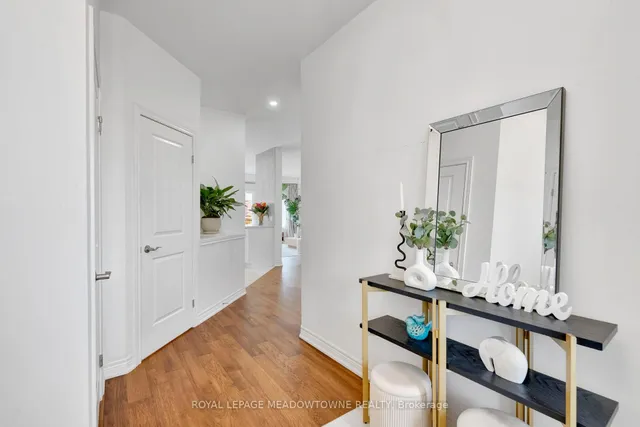 Additional image 6 of 266 Dalgleish Tr