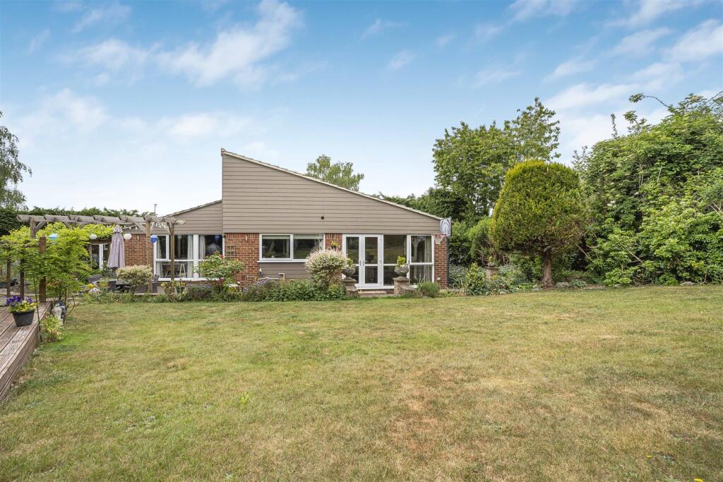 Additional image 33 of Leonards Close, Welwyn