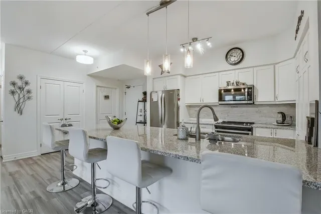 Additional image 4 of 39 Sister Varga Terr Unit 213