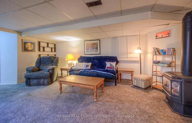 Additional image 29 of 14 Barons Ave