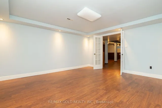 Additional image 34 of 18 Dunbarton Cres
