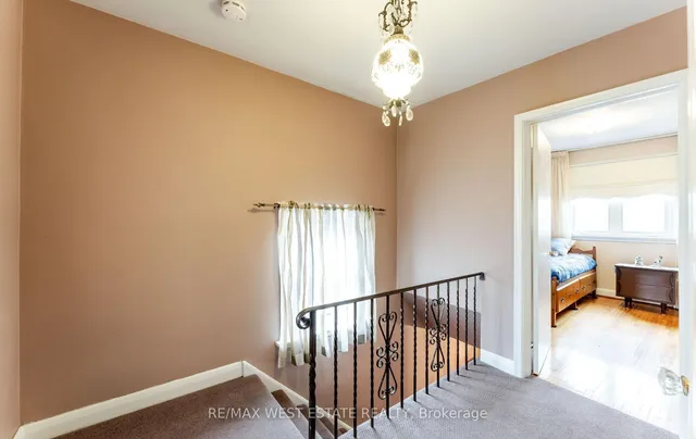 Additional image 18 of 1468 Wilson Ave