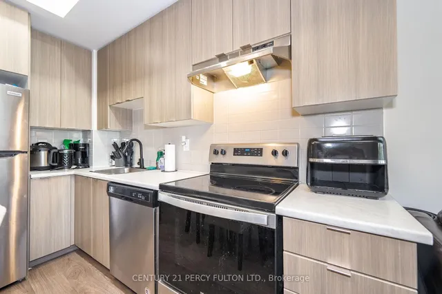 Additional image 21 of 20 Orchid Place Dr Unit 202