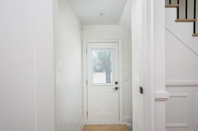 Additional image 25 of 39 B Gort Ave