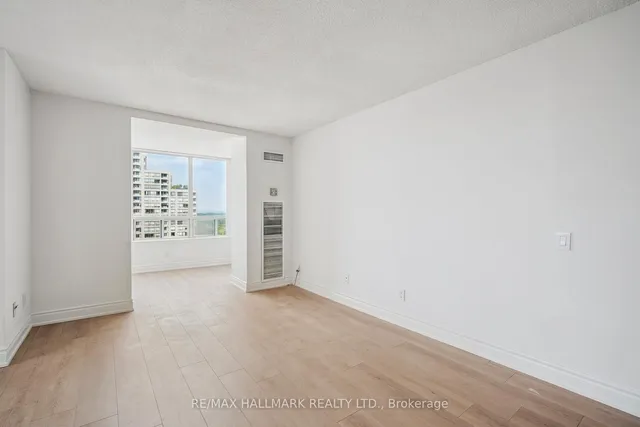 Additional image 3 of 7 Bishop Ave Unit 1214