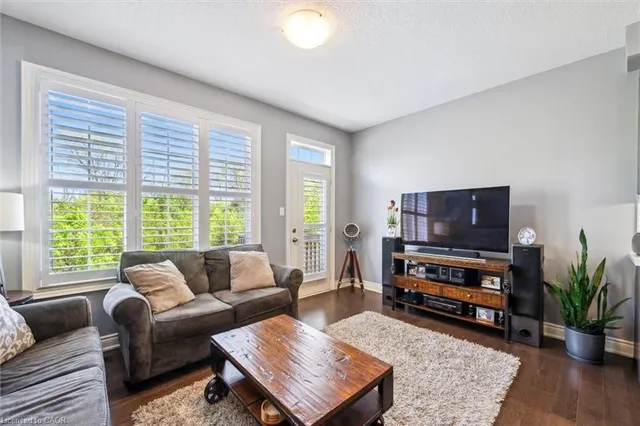 Additional image 15 of 29 Riverwalk Dr