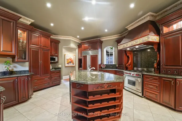 Additional image 9 of 10140 Pineview Tr