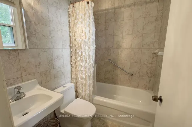 Additional image 20 of 402 Crockett St