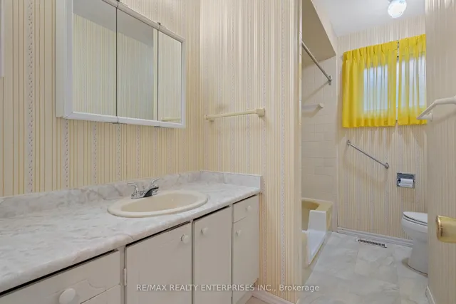 Additional image 15 of 1245 Lakeview Dr