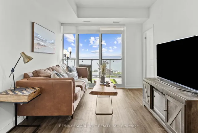 Additional image 7 of 2007 James St Unit 1604