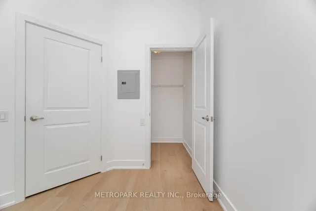 Additional image 22 of 85 Robinson St Unit 102