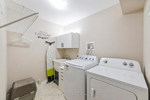 Additional image 28 of 1113 Riddell Cres