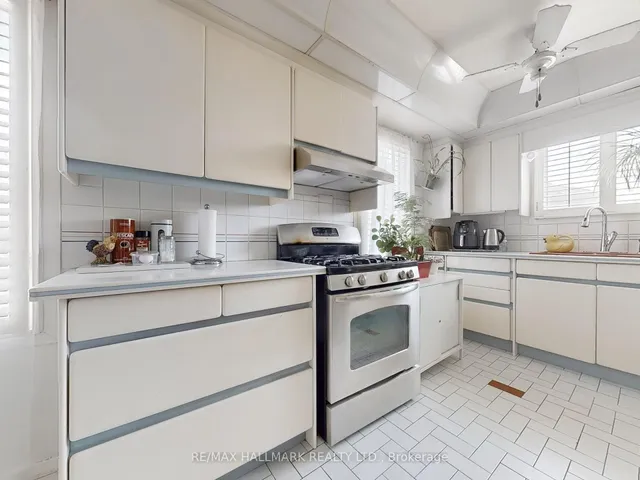 Additional image 14 of 94 Scunthrope Rd