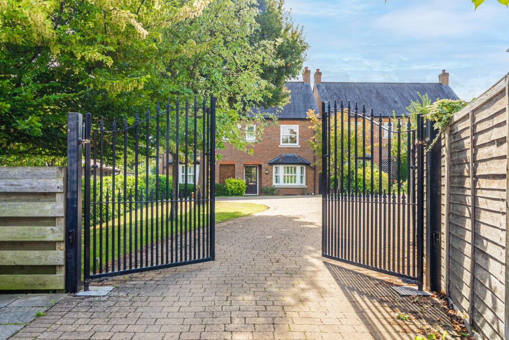 Additional image 16 of Cravells Road, Harpenden, Hertfordshire, AL5