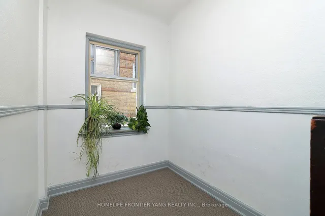 Additional image 19 of 2697 Lake Shore Blvd Unit 21