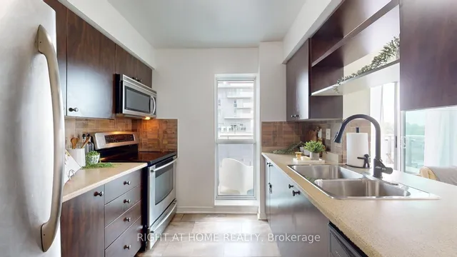 Additional image 28 of 215 Queen St Unit 509