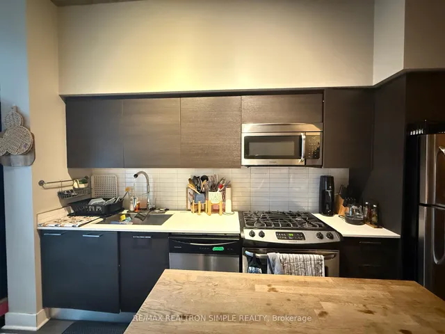 Additional image 8 of 399 Adelaide St Unit 305