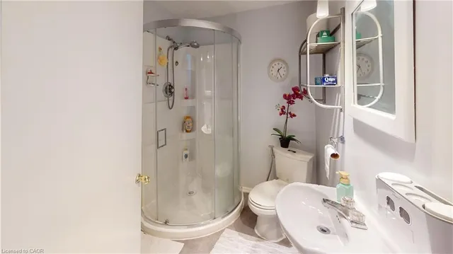 Additional image 19 of 6 Adler Ave