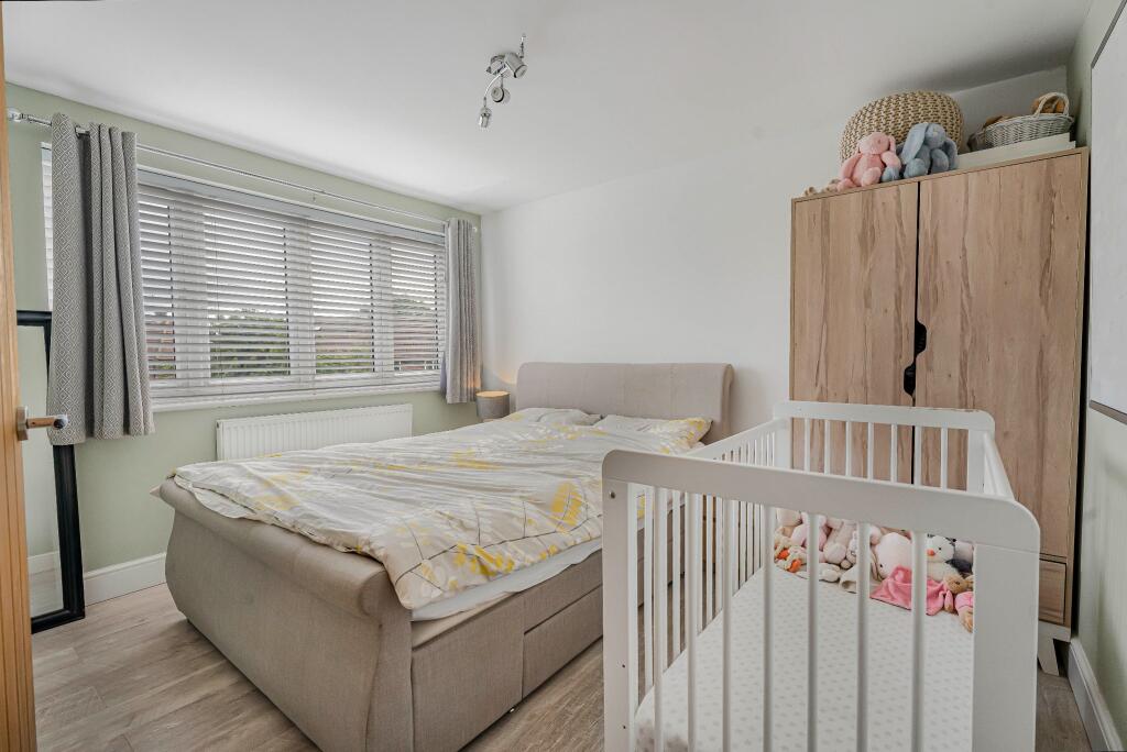 Additional image 14 of Meadow Close, Welham Green, AL9