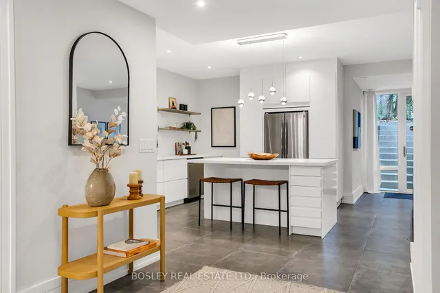 Additional image 36 of 1144 Broadview Ave