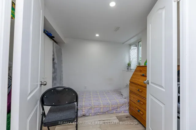 Additional image 31 of 20 Hedgeson Crt