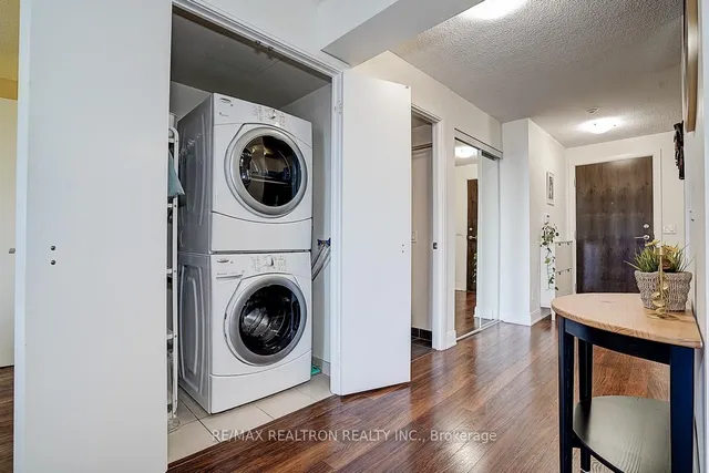 Additional image 18 of 135 Village Green Sq Unit 3220