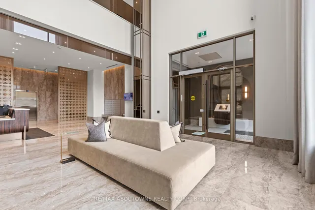 Additional image 5 of 2007 James St Unit 307