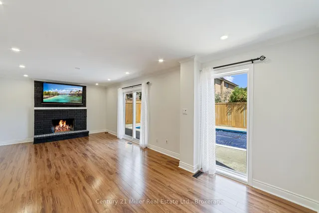 Additional image 26 of 1363 Harmsworth Sq