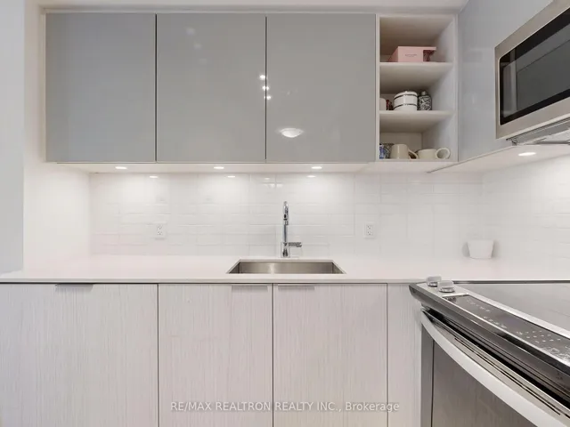 Additional image 12 of 50 Dunfield Ave Unit 518