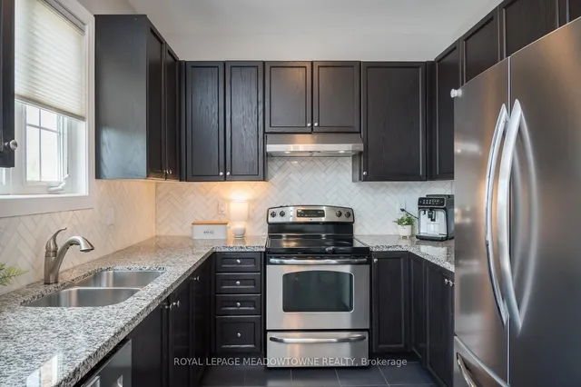 Additional image 18 of 745 Farmstead Dr Unit 16